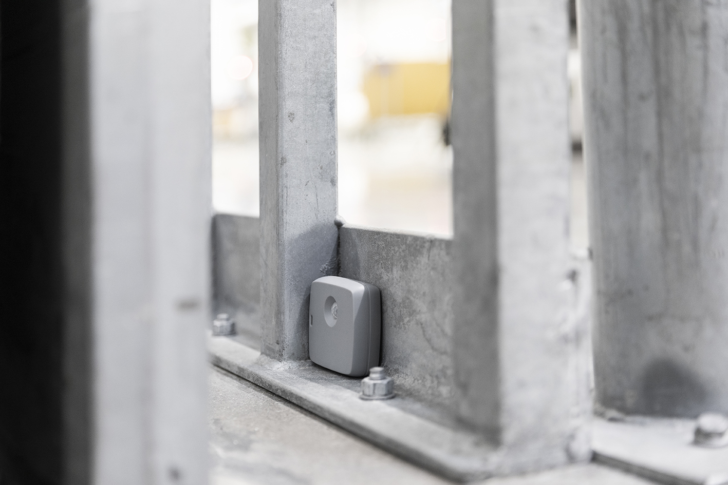 Early Detection Pest Control Device